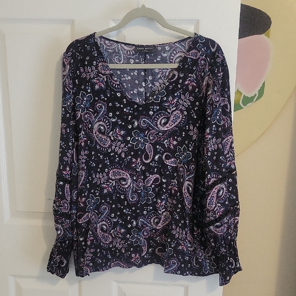 Lane Bryant Tops - Lane Bryant Sz18/20 Floral long sleeve vneck Paisley Women's Top